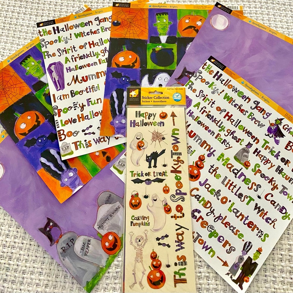 👻🎃 AMERICAN TRADITIONAL DESIGNS HALLOWEEN THEMED SCRAPBOOK PAPER & STICKERS.